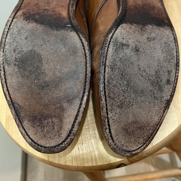 Allen Edmonds Clifton men’s brown leather dress shoe. Size 8.5. main image 4